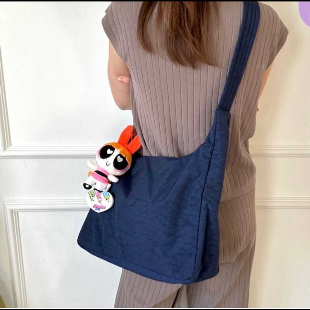 BAGGU Navy Shoulder Bag - Picture 6 of 7